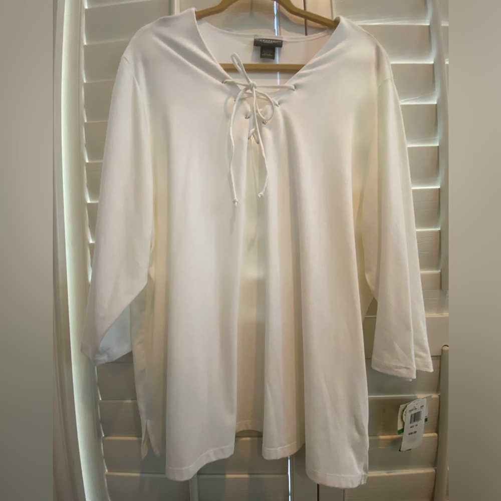 Notations Clothing Co Women’s White Tunic with Lace-Up Neckline Size 3X